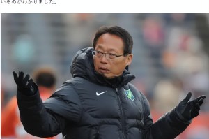 烂透了！日本名帅评中国男足：老板让我打球员！超半数人不守纪律
